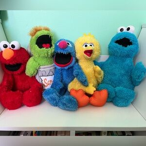 Set of 5 plush Sesame Street characters